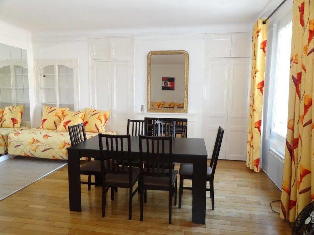 فندق Manoir Francois 1Er Vitry-le-François المظهر الخارجي الصورة